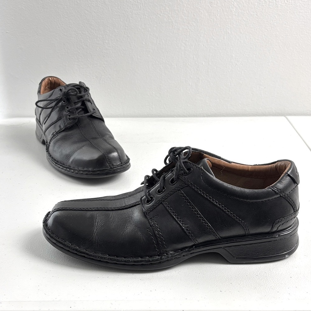 Clarks‎ Men’s 8 Black Leather Oxford Shoes Office  Business Casual Minimalist
